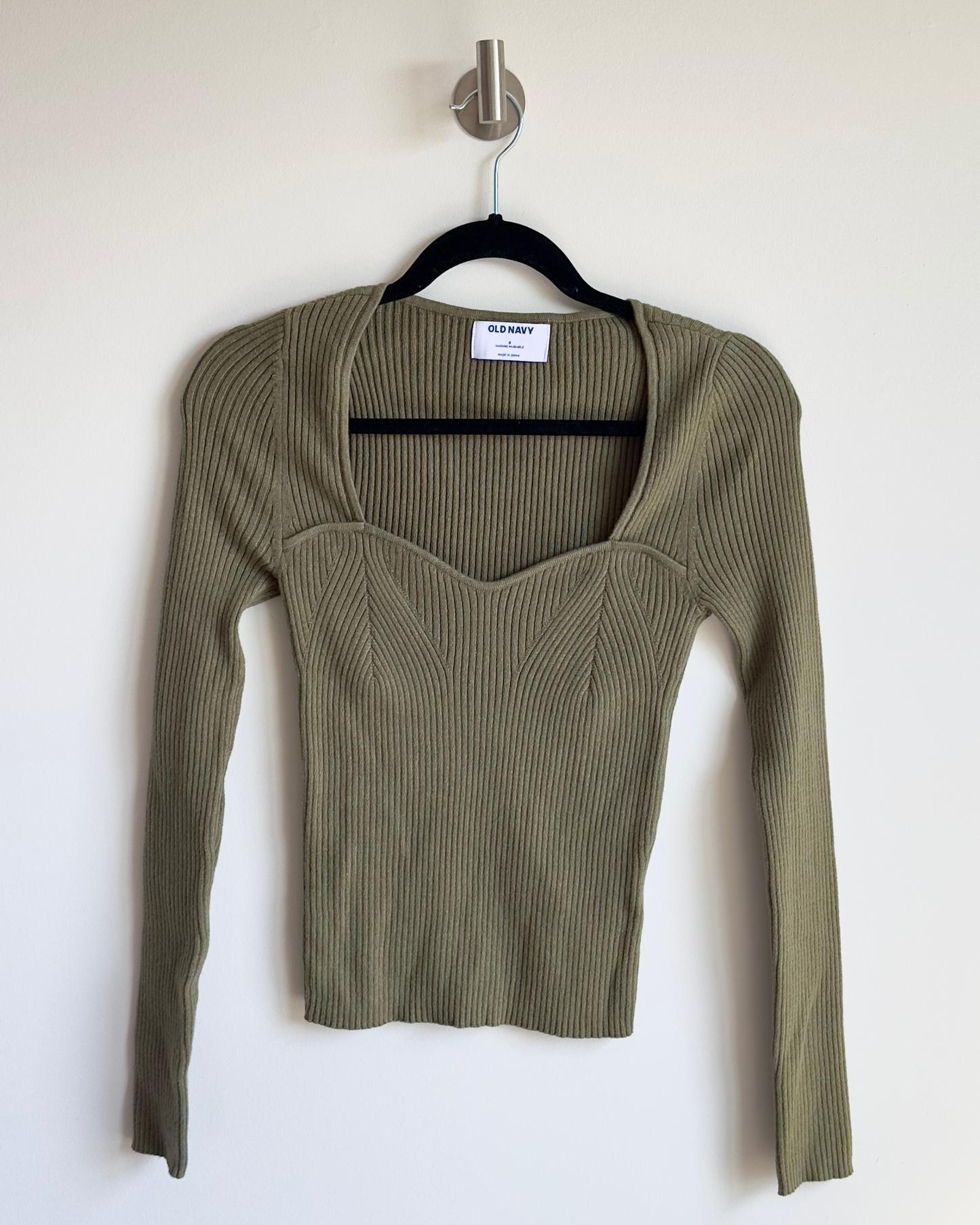 s | olive ribbed sweetheart neckline long sleeve top