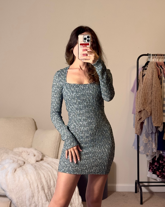 size 2 (XS) | pretty little thing patterned body con dress