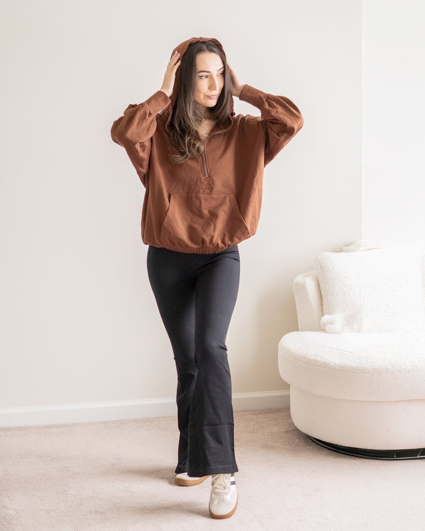 Nyx Essential Pullover in Cinnamon