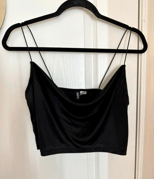 m | black h&m tank