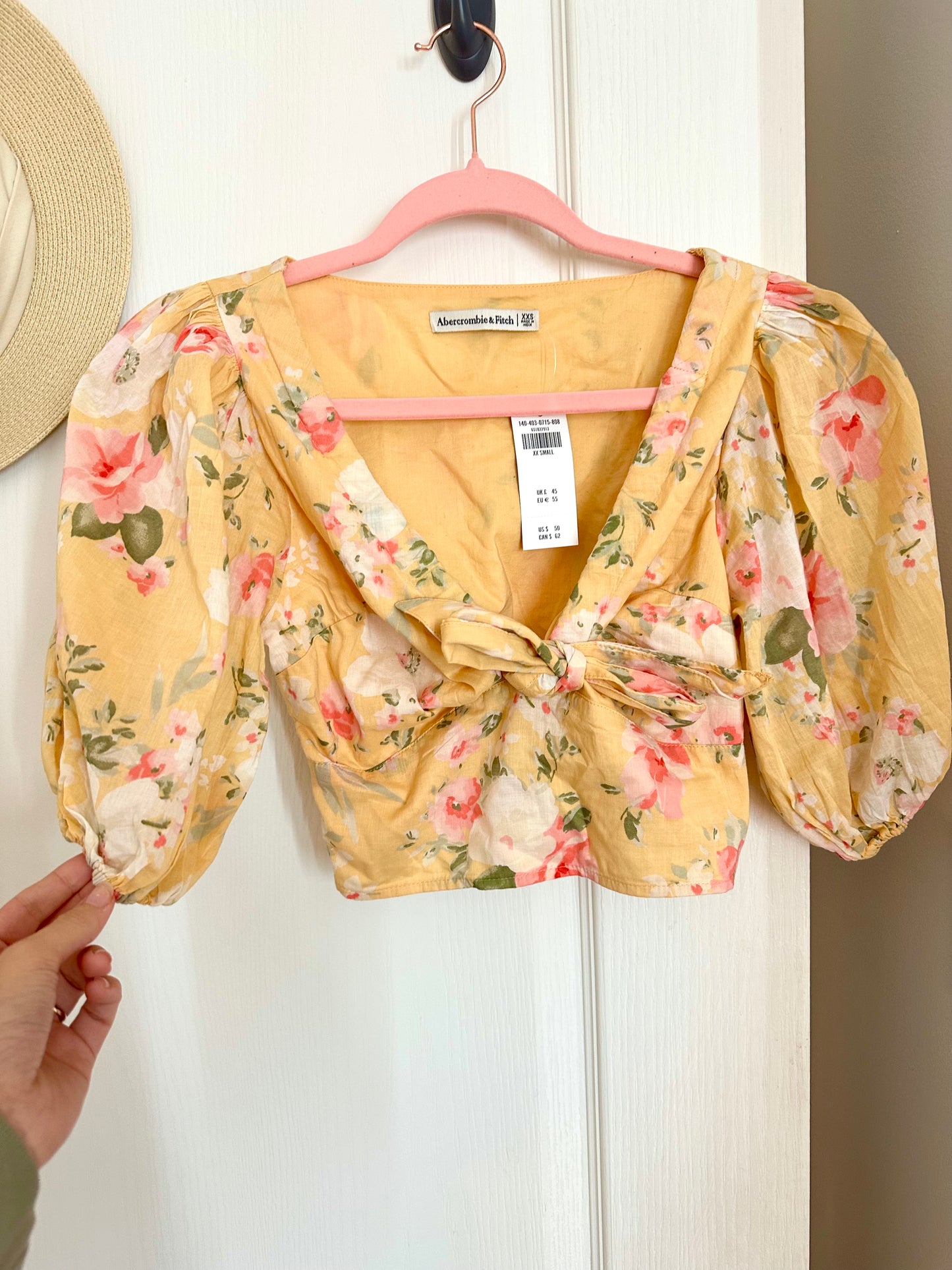 xxs | abercrombie new with tags yellow floral puff sleeve blouse