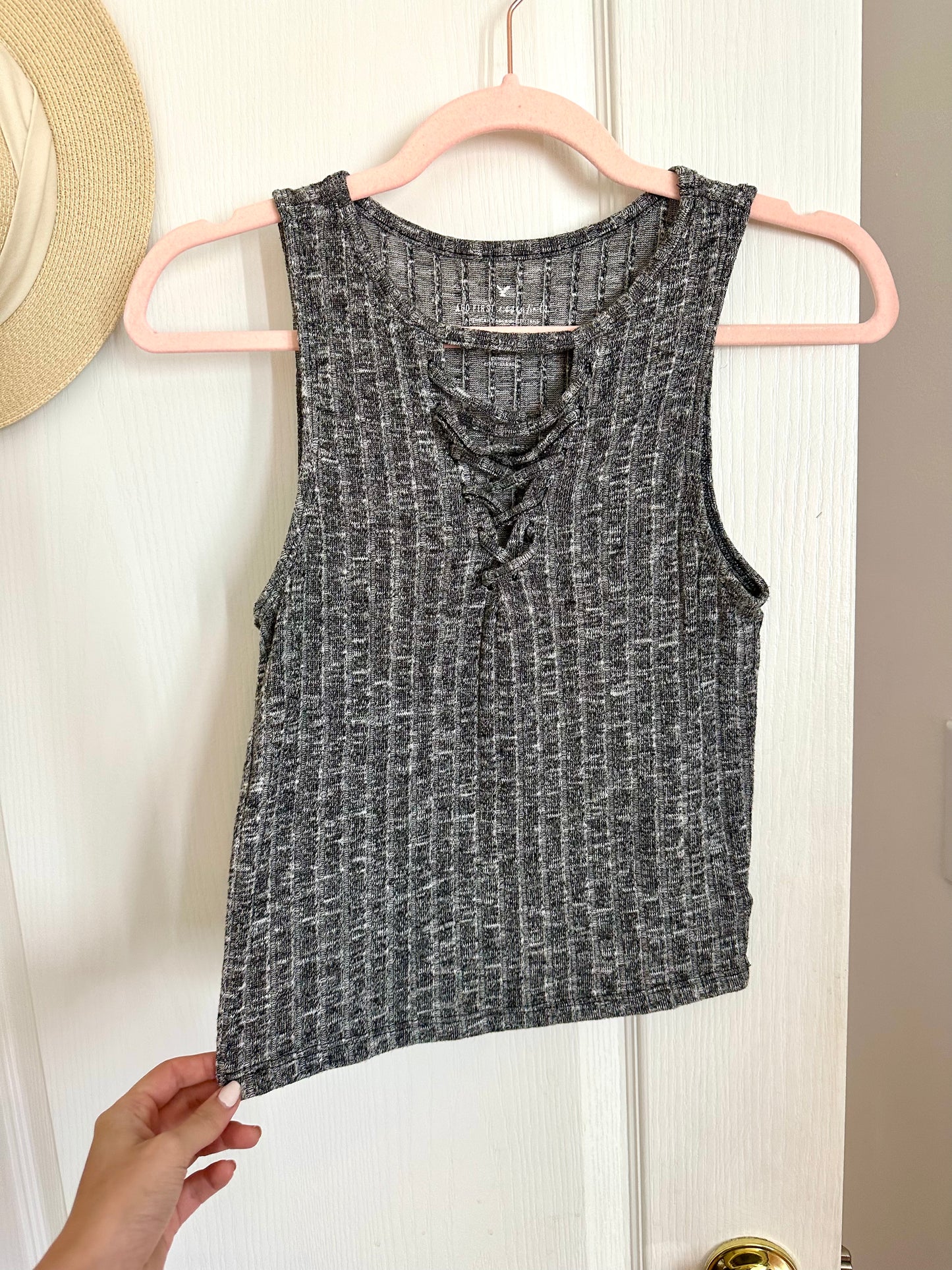 m | american eagle ribbed lace up tank