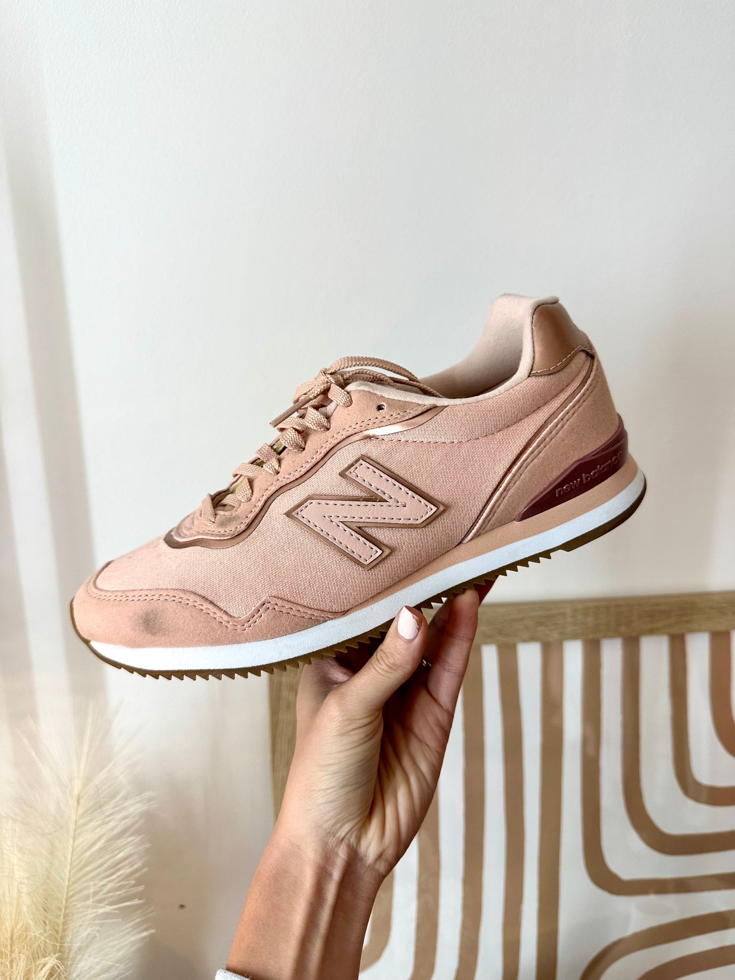 size 7 | new balance rose gold sneakers