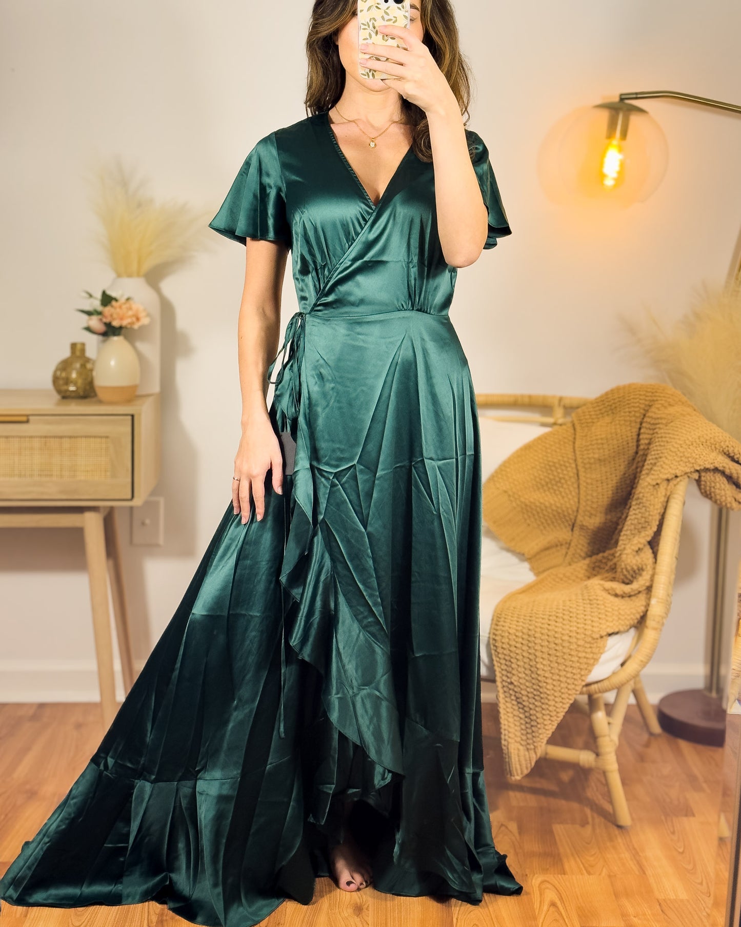 xs | lulu's new with tags dark green satin ruffled wrap maxi dress