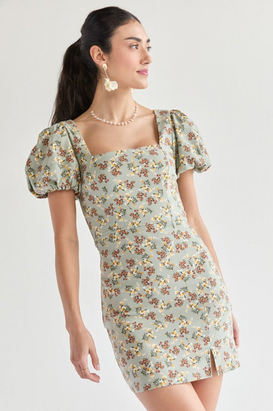 m & xl | new with tags francesca's square neck floral mini dress